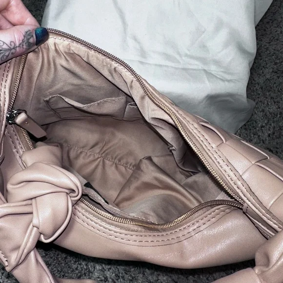 Worthington Woven Faux Leather Medium Hobo Bag Taupe Knotted Handle - Picture 7 of 8